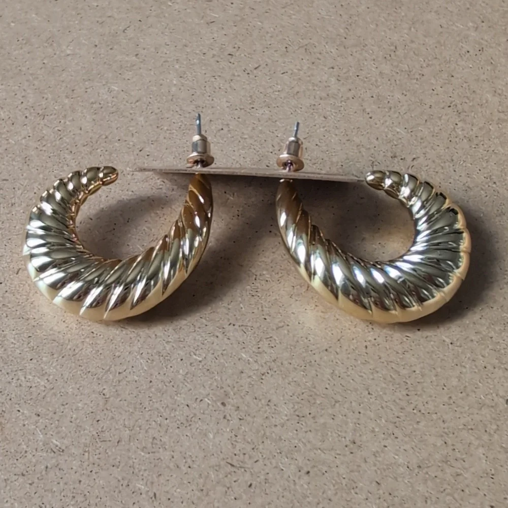 Gold Nautical-Inspired Spiral Earrings